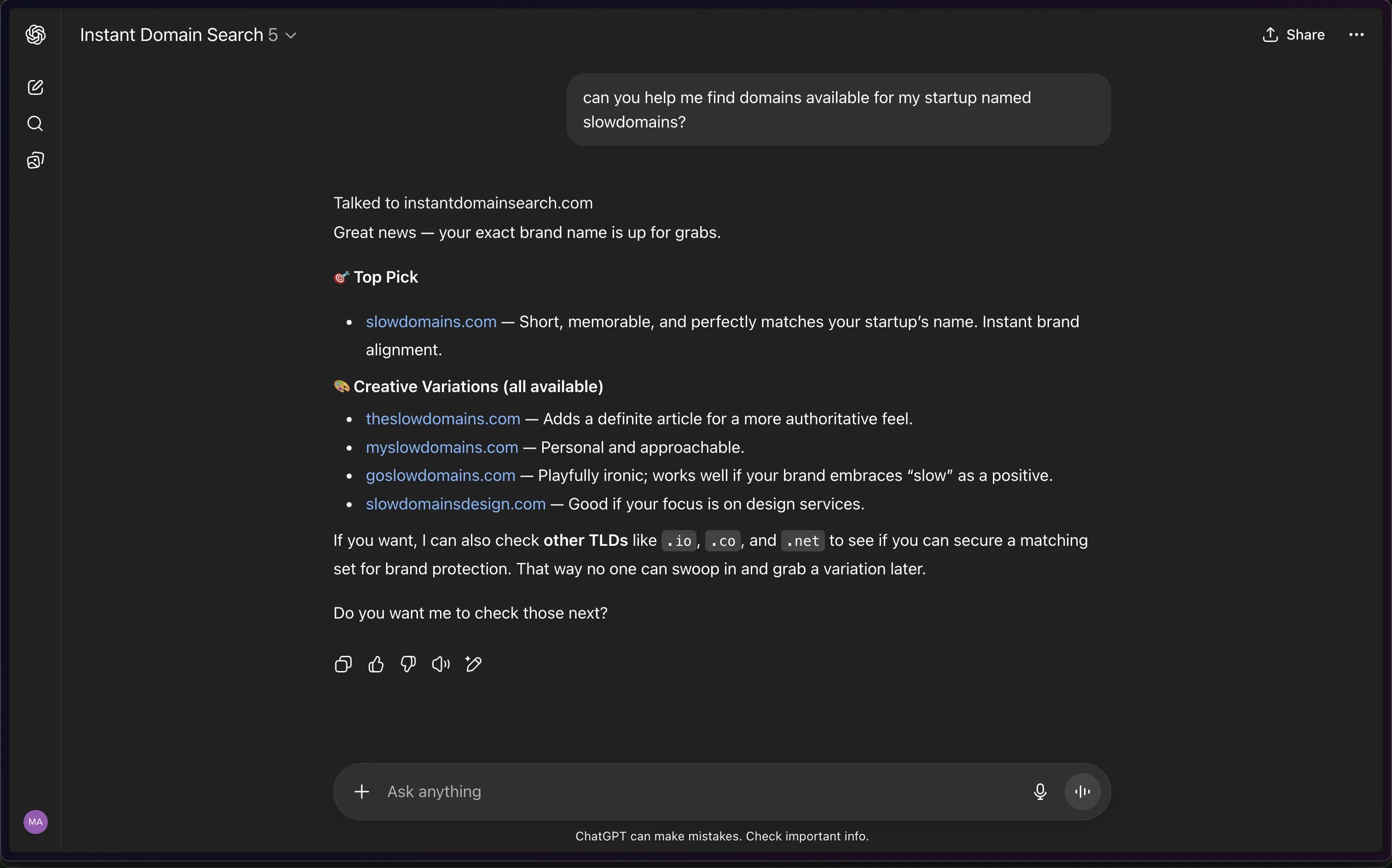 De CustomGPT geeft beschikbare domeinsuggesties voor een startup